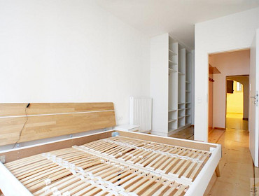 Schlafzimmer mit begehbarem Schrank