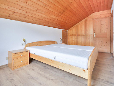 camera da letto con ripostiglio