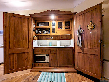 Küchenschrank