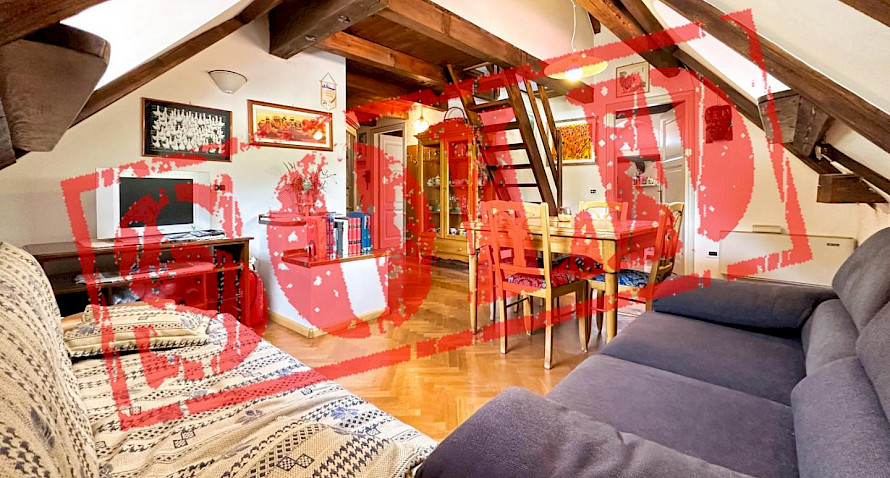 2½-roomed attic-apartment with garage Bild