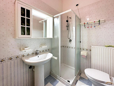 Badezimmer mit Bide