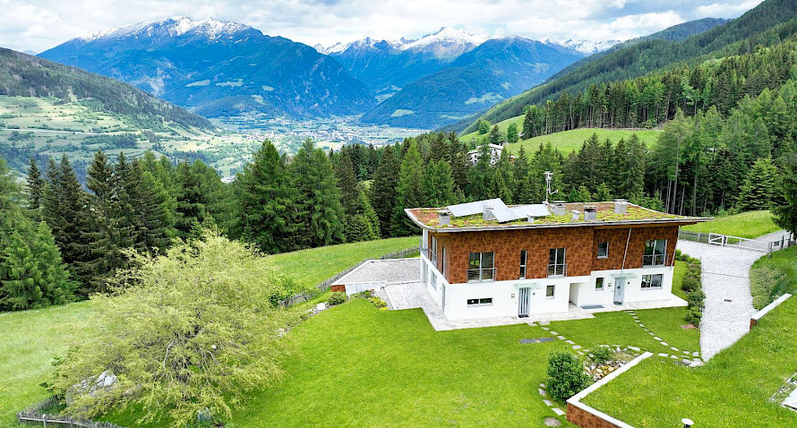Exklusive Villa mit angrenzendem Gästehaus in schöner Panoramalage!! Exklusive Villa mit angrenzendem Gästehaus in schöner Panoramalage!! Bild
