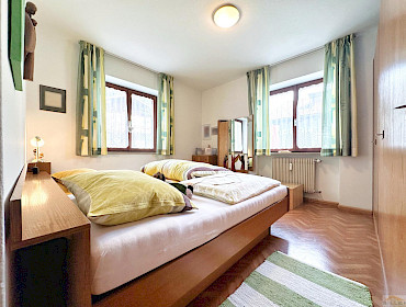 großes Schlafzimmer