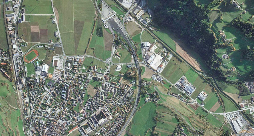 Bauparzelle mit über 13.000 m³ in Gewerbepark Bild