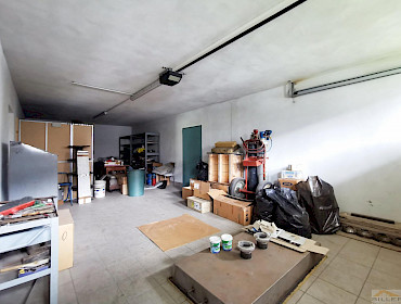 Garage/Magazin