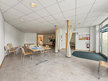 Large and versatile office/commercial unit
