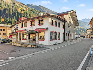 Bar lungo la trafficata strada del Brennero