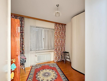 room with plenty space