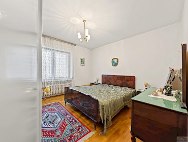 sleeping room with natural light