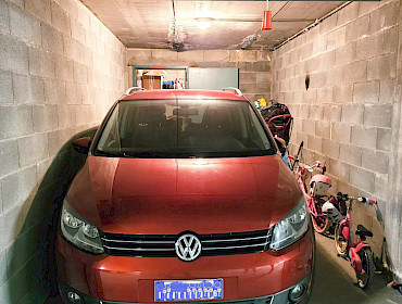 Autostellplatz/ Garage