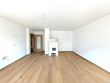 germütliches Wohnzimmer mit Kachelofen
