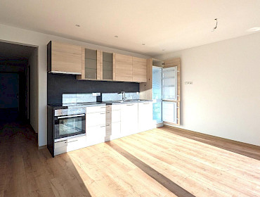 Soggiorno-cucina e un mare di luce Soggiorno-cucina e un mare di luce