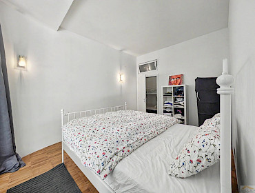 Bedroom with a small double bed Bedroom with a small double bed