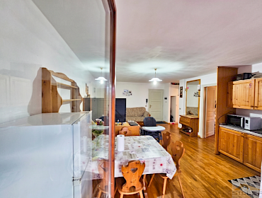 zona giorno: cucina abitabile con accesso al balcone
