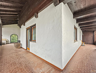 Terrazzo a L, percorribile su tutti i lati Terrazzo a L, percorribile su tutti i lati