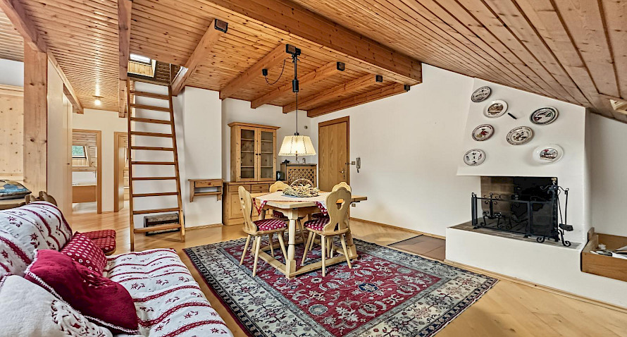 Appartamento duplex esposto al sole con garage Bild
