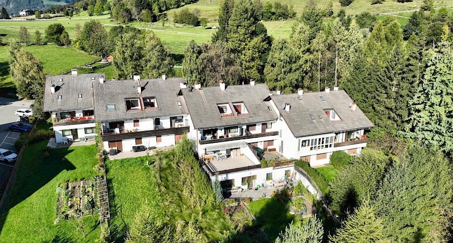 Sonnenverwöhnte Duplex-Wohnung mit Garage Bild