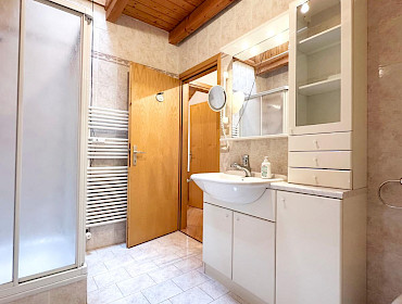 Badezimmer mit natürlichem Licht