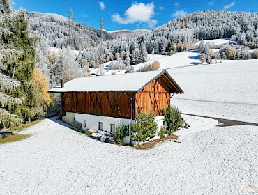 Außenansicht mit Grundstück Außenansicht mit Grundstück