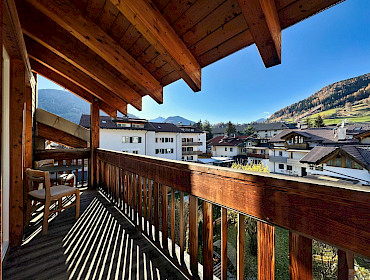 Balcone soleggiato (sole pomeridiano)