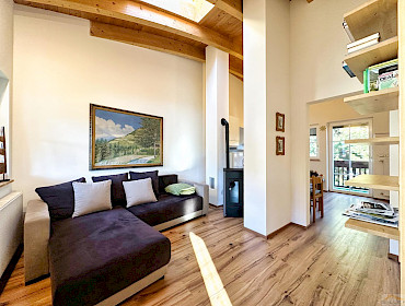 Soggiorno luminoso e accogliente