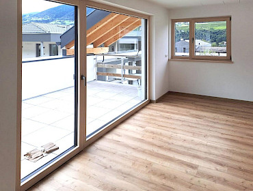 Wohnzimmer mit Terrasse