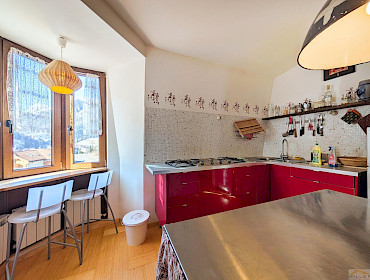 Wohnküche mit Fenster