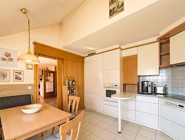 separate eat-in kitchen separate eat-in kitchen