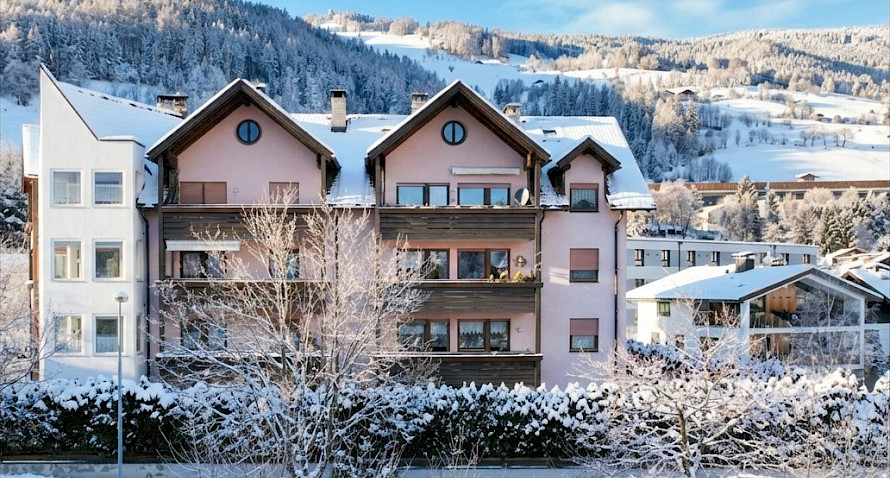 Für große Familien – Wohnen auf zwei Ebenen Für große Familien – Wohnen auf zwei Ebenen Bild