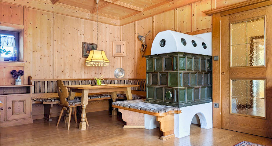 komplettes Reihenhaus in ausgewiesener Wohnlage komplettes Reihenhaus in ausgewiesener Wohnlage Bild