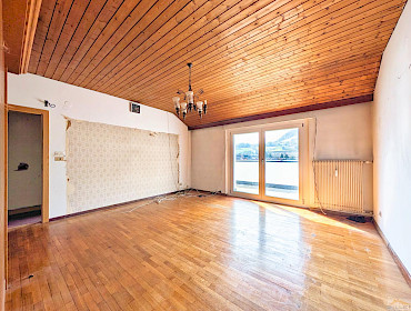 Wohnzimmer mit Zugang zur Terrasse Wohnzimmer mit Zugang zur Terrasse