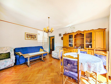 soggiorno soleggiato