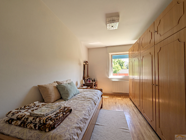 2. Schlafzimmer