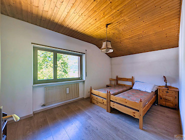 2. Schlafzimmer
