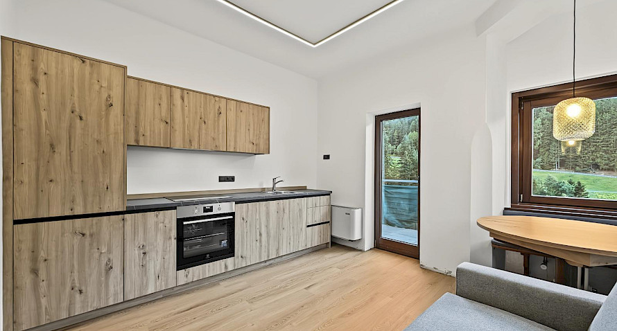 Stilvoll sanierte 2-Z-W mit Westbalkon Bild
